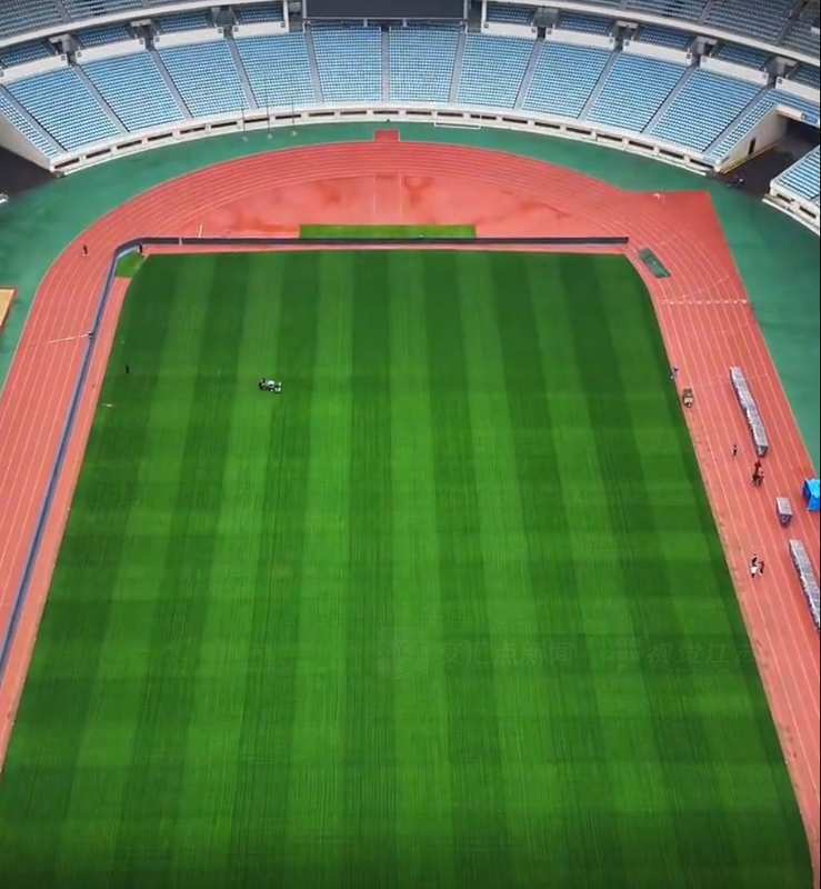  绿茵热浪席卷江苏，十三太保备战苏超新赛季。 体育新闻