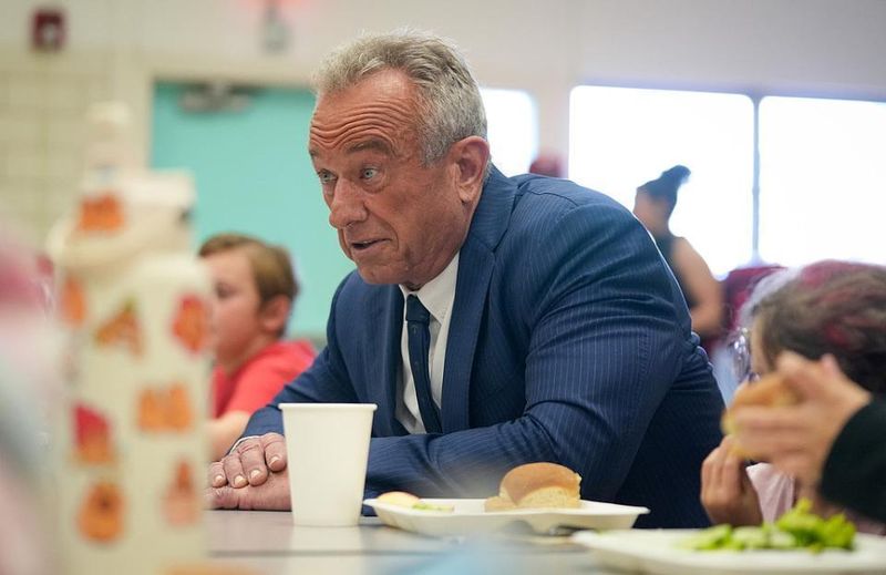  白宫疫苗改革遇阻；法官暂停执行，专业团体齐声支持。 健康养生