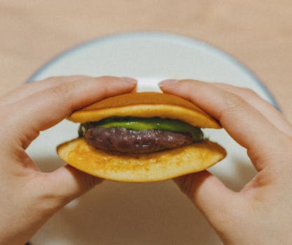 不确定环境下，防御型配置需求升温；红利全家桶ETF规模扩张显著。