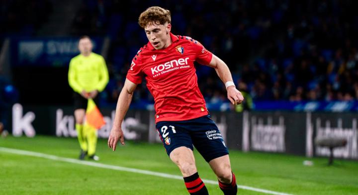  从训练场到国家队；穆尼奥斯圆梦一刻；速度与突破铸就新希望。 体育新闻