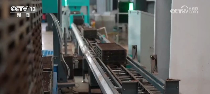  田间管理迎来新变革；卫星无人机齐上阵；春耕生产更显智慧。 IT技术