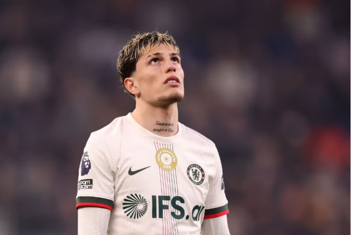  蓝军去年夏窗投入可观资金引进多名新援；如今赛季接近结束，哪些球员已证明自身价值，哪些仍需寻找合适发展路径。 体育新闻