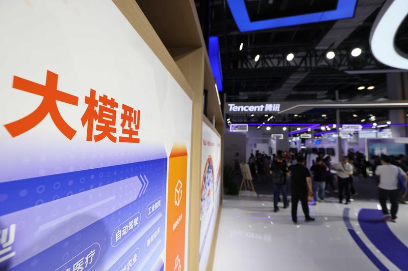  机器人不需要像人类：走出具身智能的认知误区 IT技术