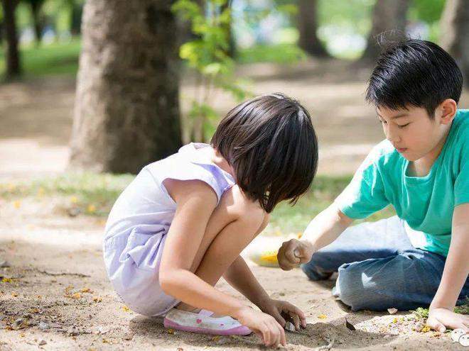  黄昏婚姻的结构性困境：基于代际边界冲突的深度剖析 情感心理