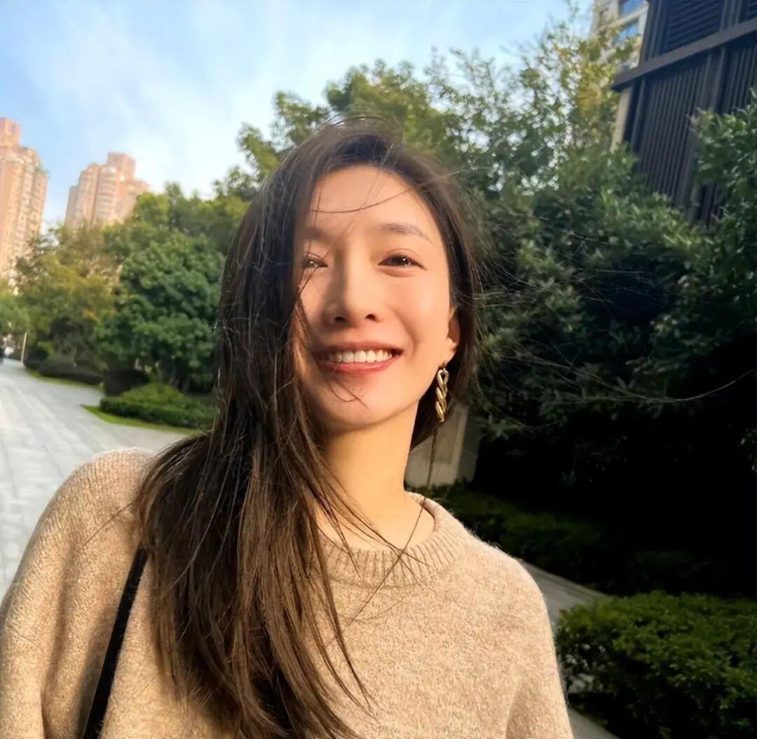  从“胡歌女友”到“产子风波”：江疏影的舆论突围战深度复盘 娱乐新闻