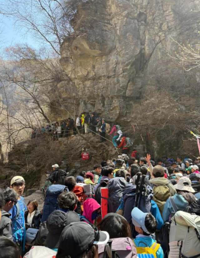  【深度复盘】南太行徒步拥堵：穷游经济的结构性困境与破局路径 新闻